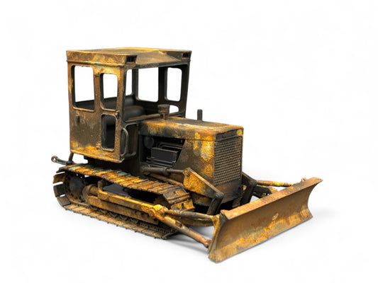 Track Marshall Crawler Tractor  - Rusty with Dozer Blade - O Gauge