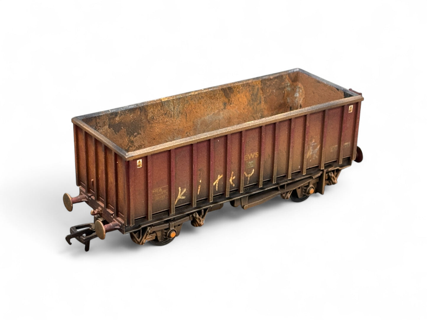 2x Bachmann 33-380C 45 Ton MEA Weathered wagons in EWS livery