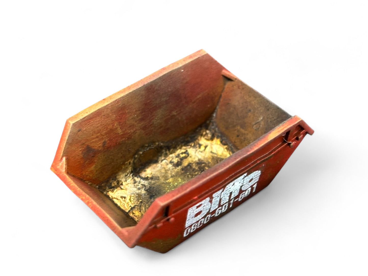 Rusty Stackable Skips - Biffa Red - TT:120