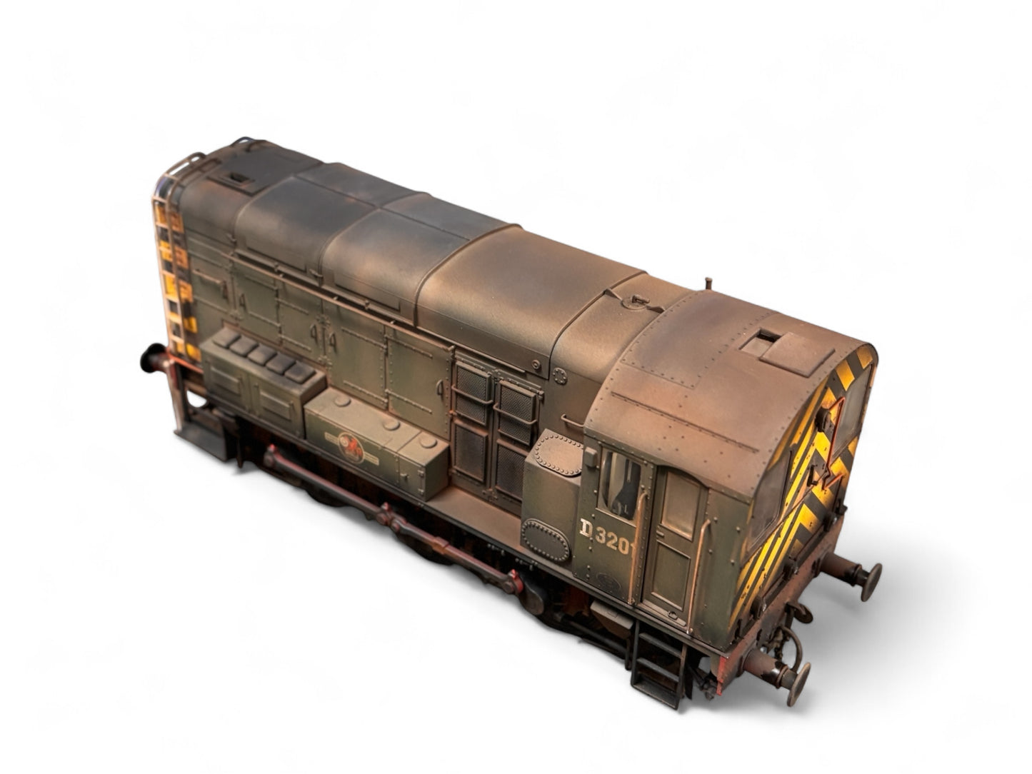 Dapol 7D-008-19 Class 08 BR Green inc Wasp Stripes - Heavy Weathered