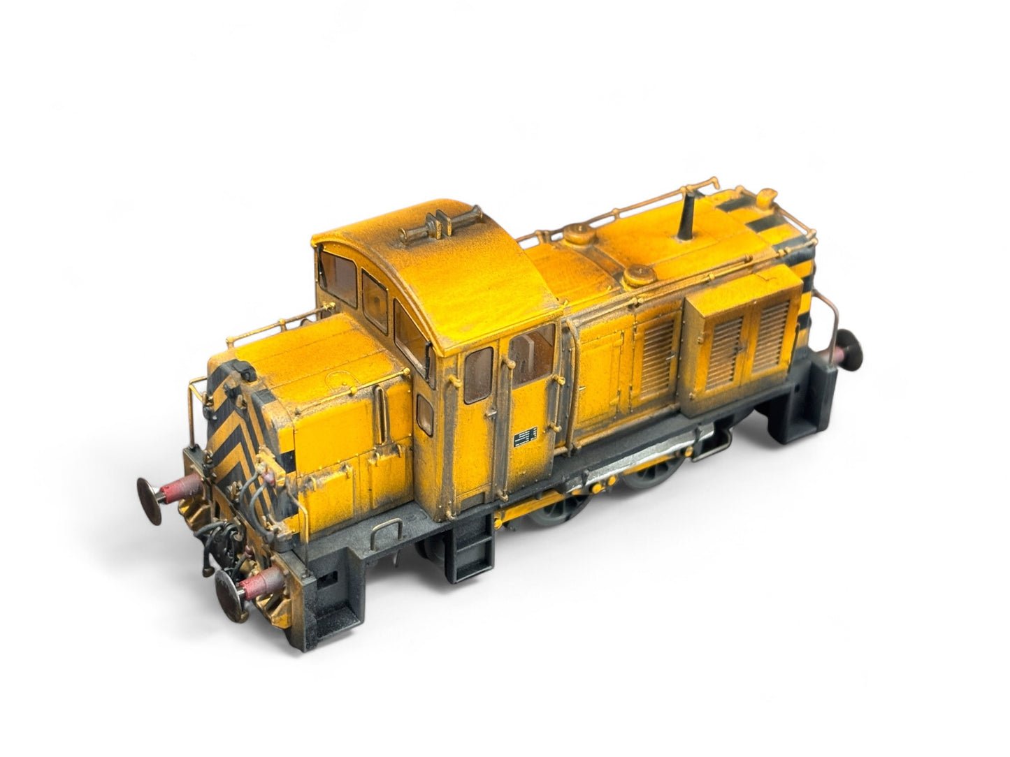 Heljan 2912 Class 07 001 (V2) Peakstone Yellow Diesel Locomotive - Weathered