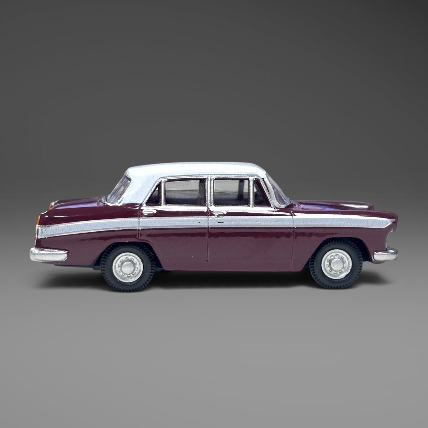 Oxford Diecast Austin Cambridge A60 Farina Maroon - 1:76 Scale