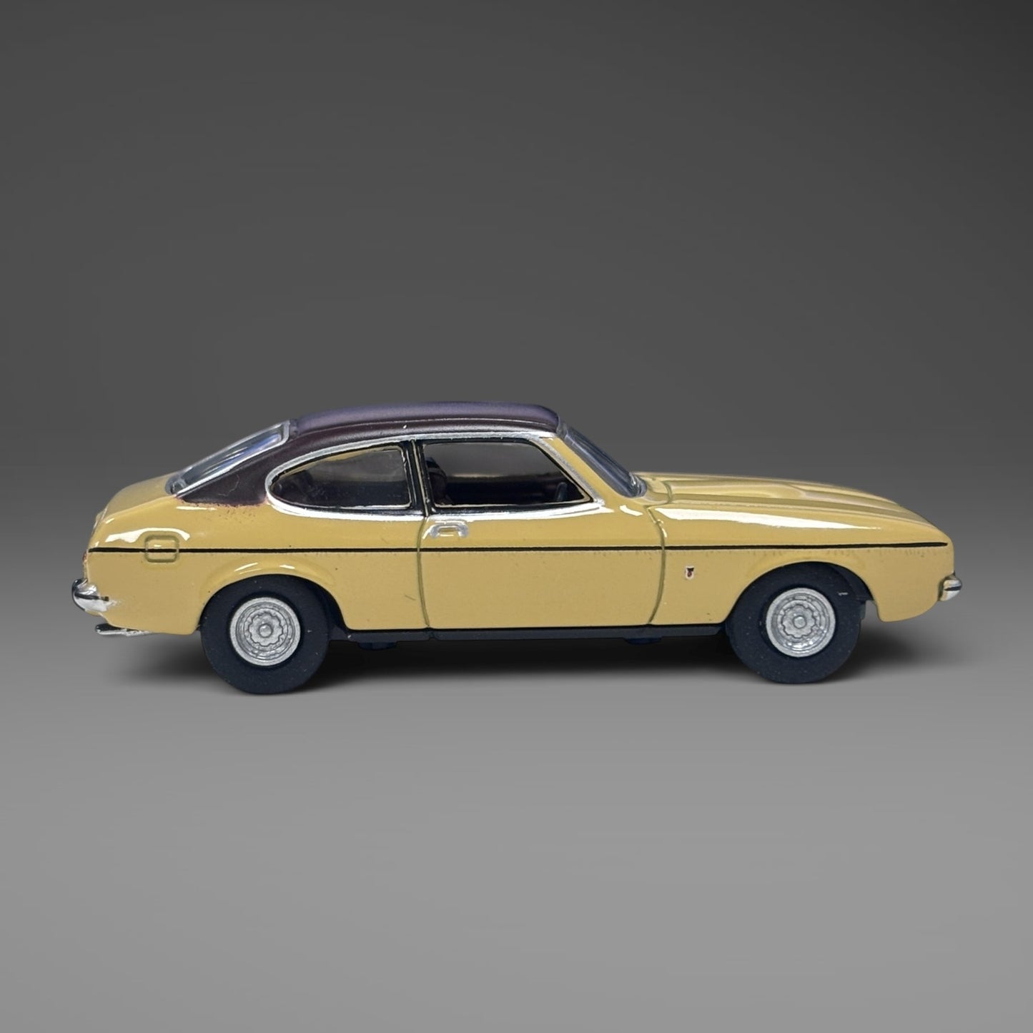 Oxford Diecast Sahara Beige Ford Capri MK2 - 1:76 Scale