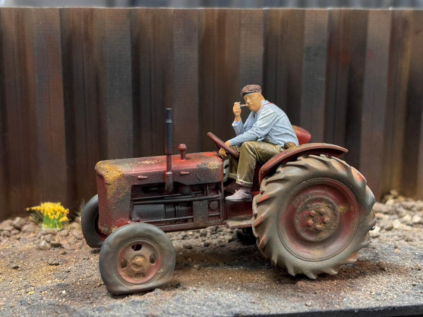 Fordson Tractor with flat Tyres and Driver - Red - O Gauge