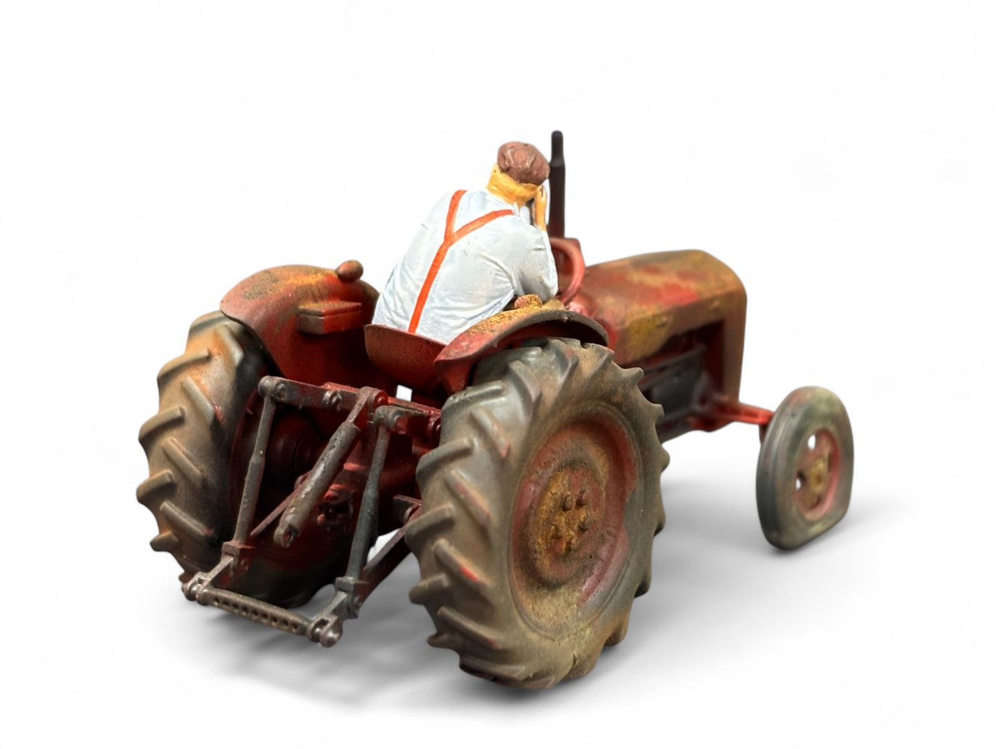 Fordson Tractor with flat Tyres and Driver - Red - O Gauge
