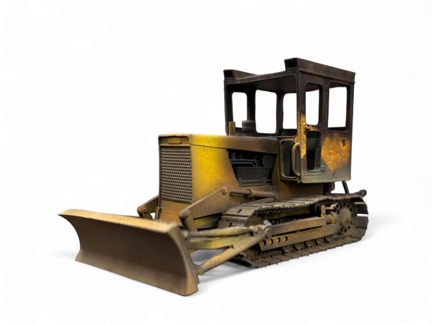 Track Marshall 90 Crawler Tractor with Fire Damage - O Gauge