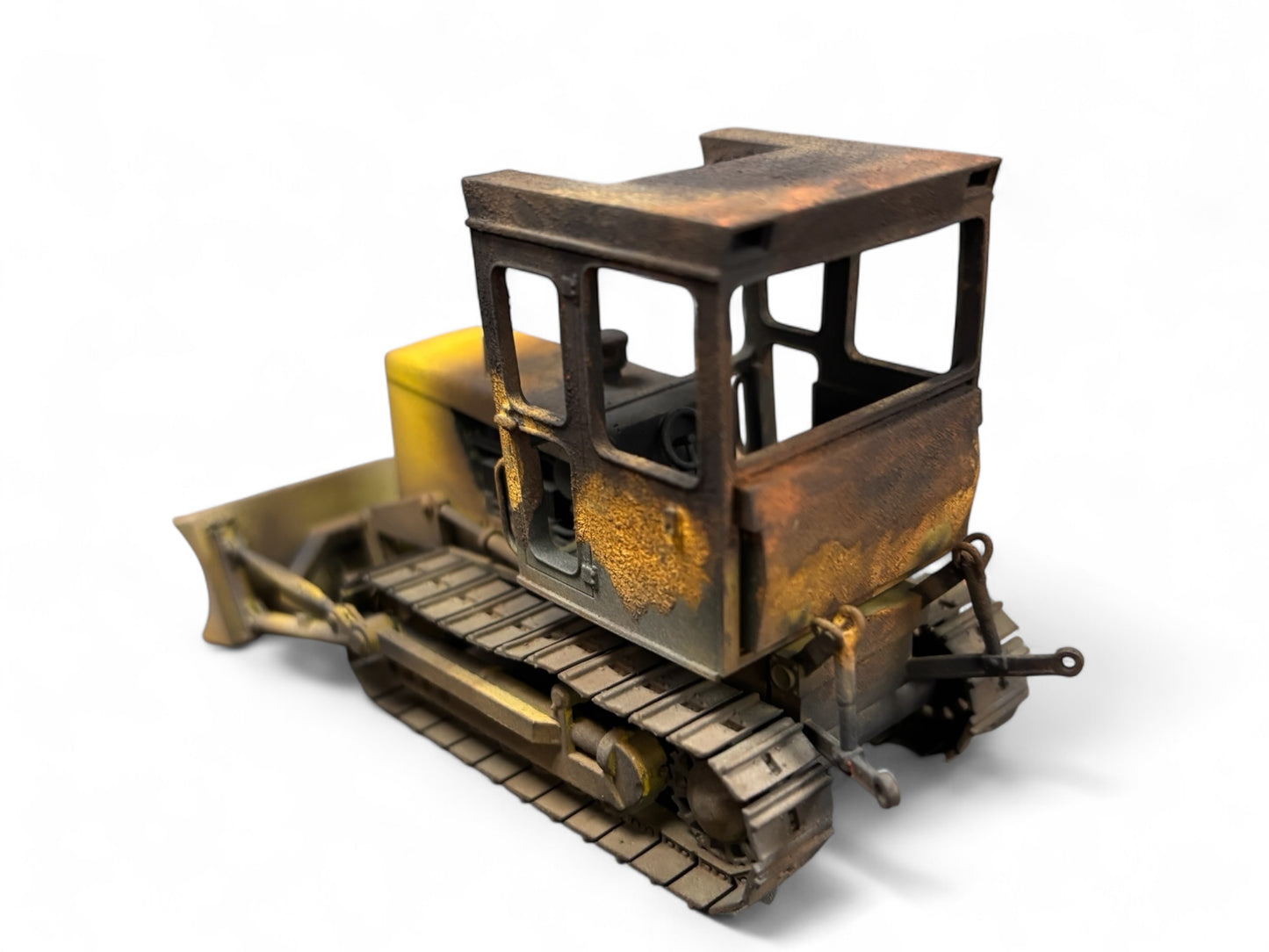 Track Marshall 90 Crawler Tractor with Fire Damage - O Gauge
