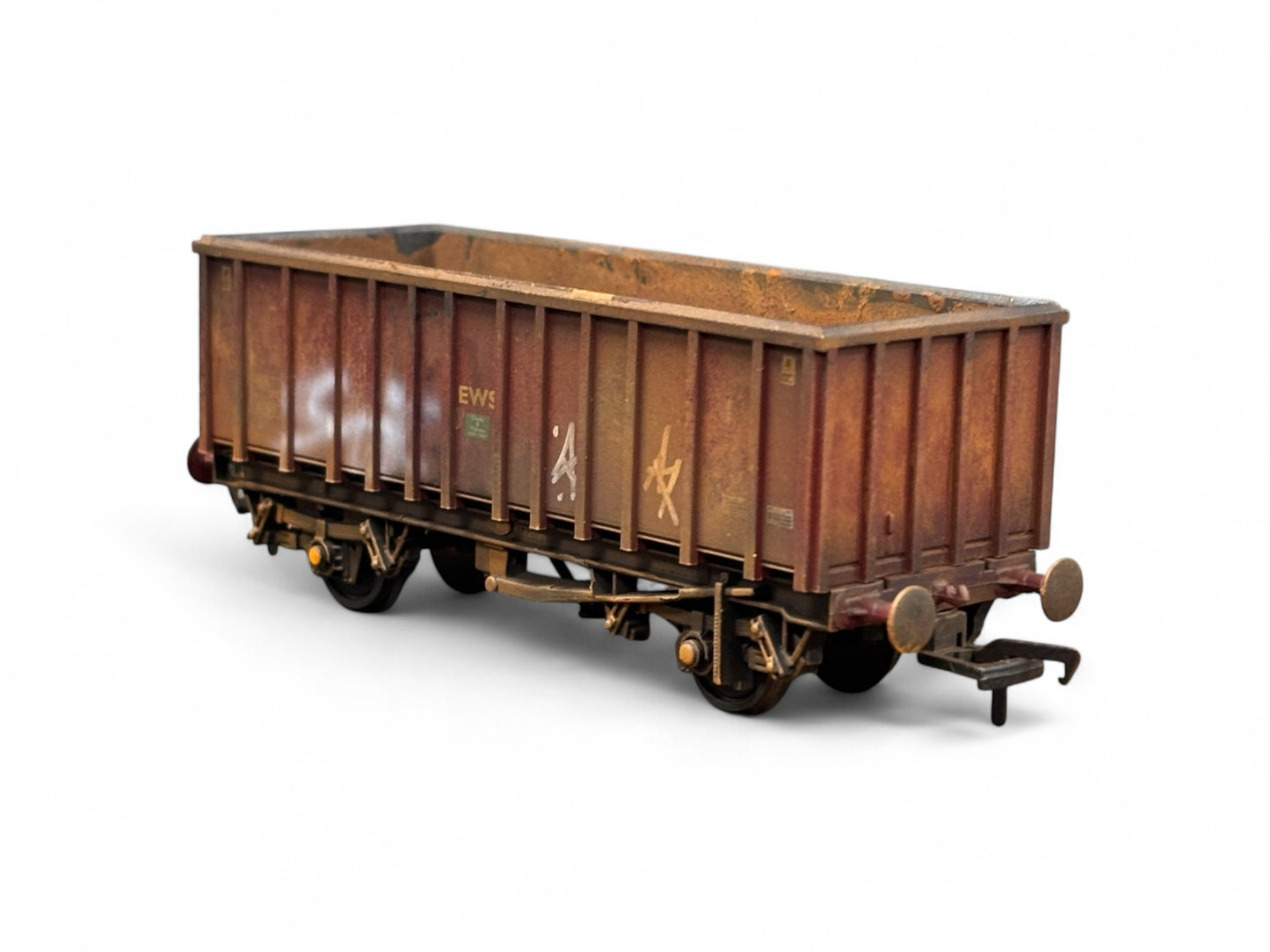 2x Bachmann 33-380C 45 Ton MEA Weathered wagons in EWS livery