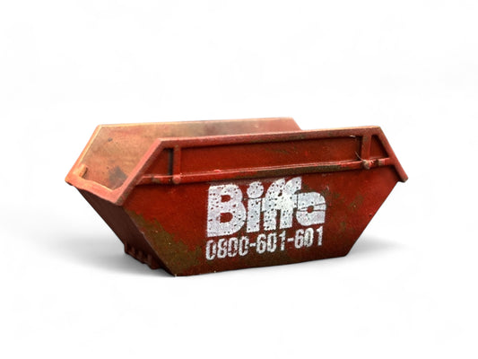 Rusty Stackable Skips - Biffa Red - OO Gauge