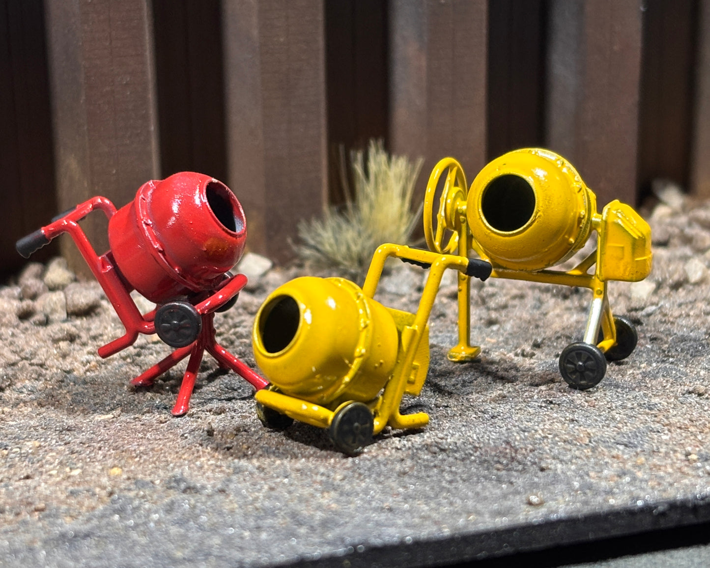 Cement Mixers - O Gauge