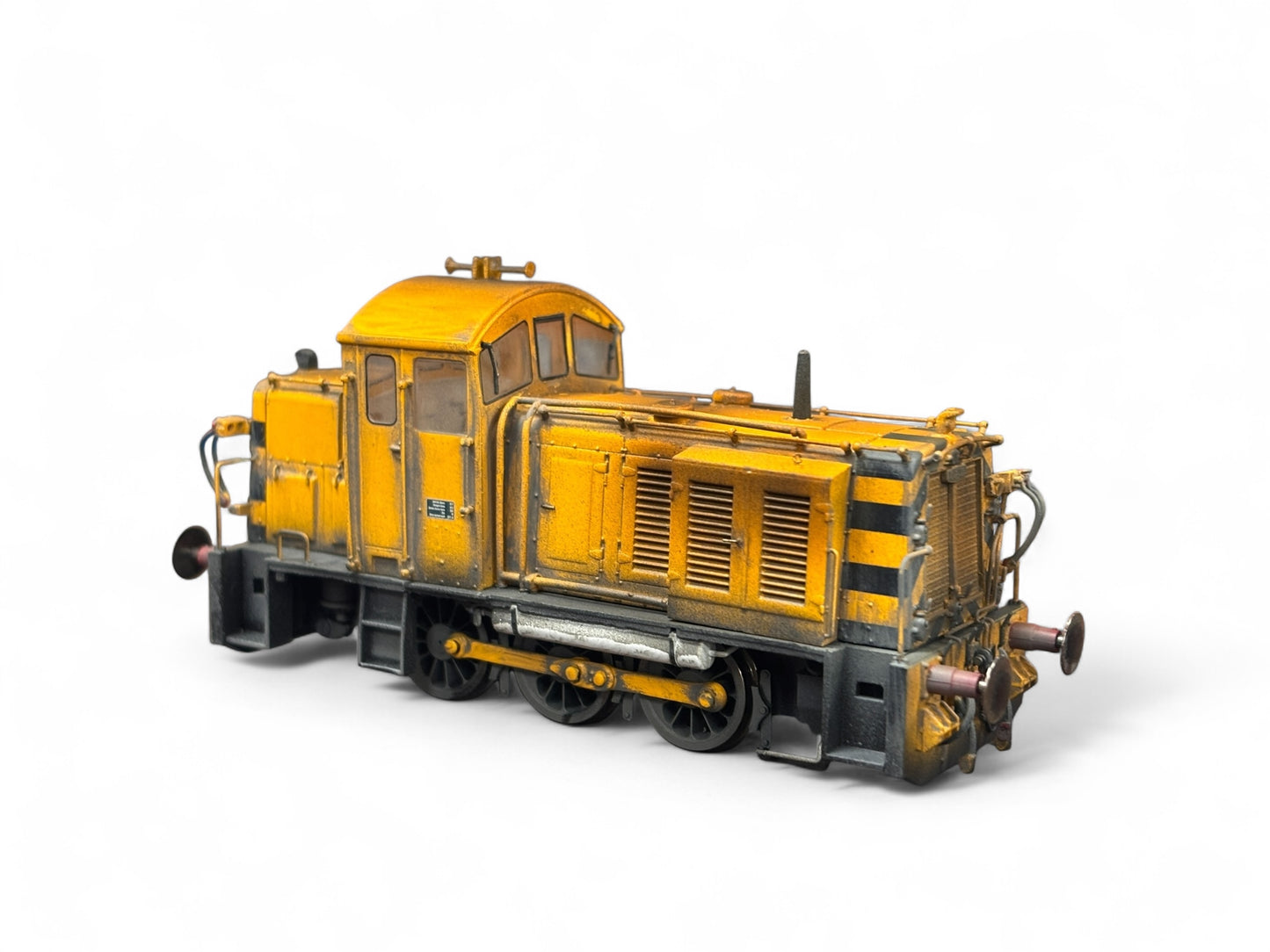 Heljan 2912 Class 07 001 (V2) Peakstone Yellow Diesel Locomotive - Weathered