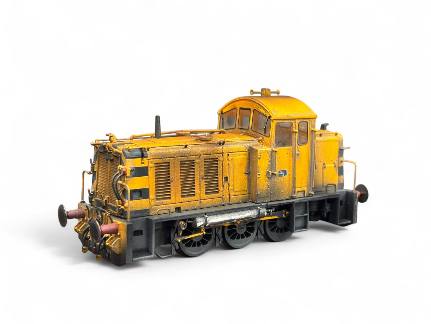 Heljan 2912 Class 07 001 (V2) Peakstone Yellow Diesel Locomotive - Weathered