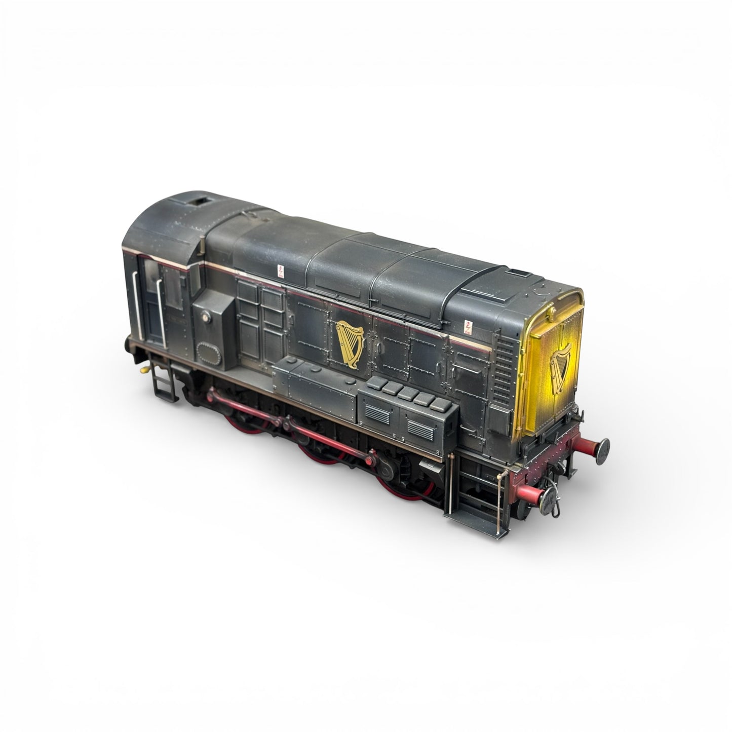 7D-008-012RA O Gauge Class 08 Guinness Unicorn no ladder - Custom Weathered