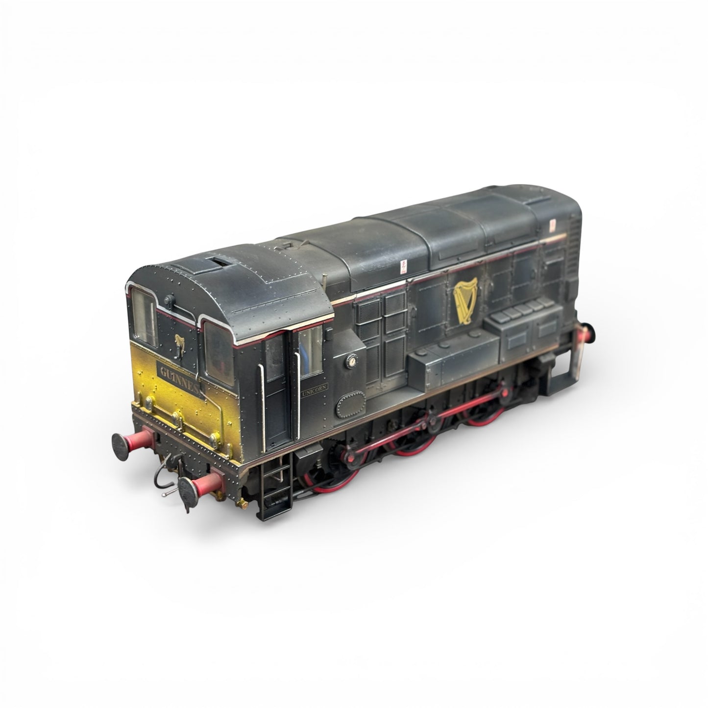7D-008-012RA O Gauge Class 08 Guinness Unicorn no ladder - Custom Weathered