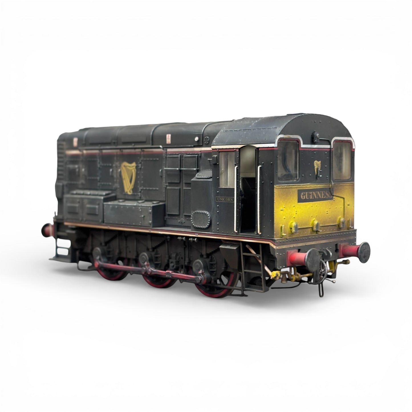 7D-008-012RA O Gauge Class 08 Guinness Unicorn no ladder - Custom Weathered