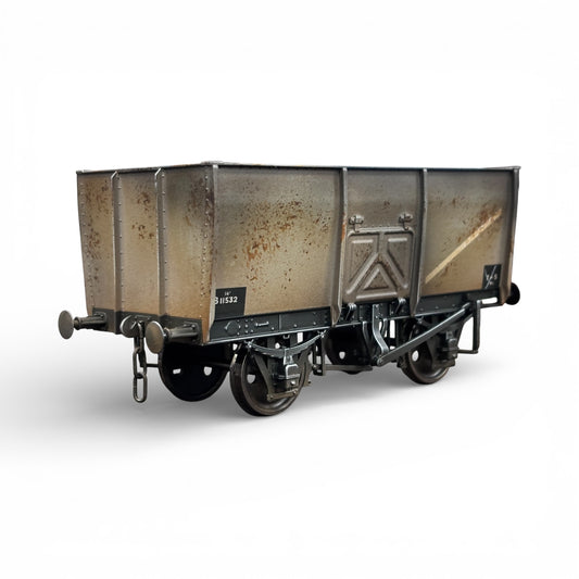 7F-041-004 O Gauge 14T Slope Sided Mineral BR Grey B11532 - Weathered (C)