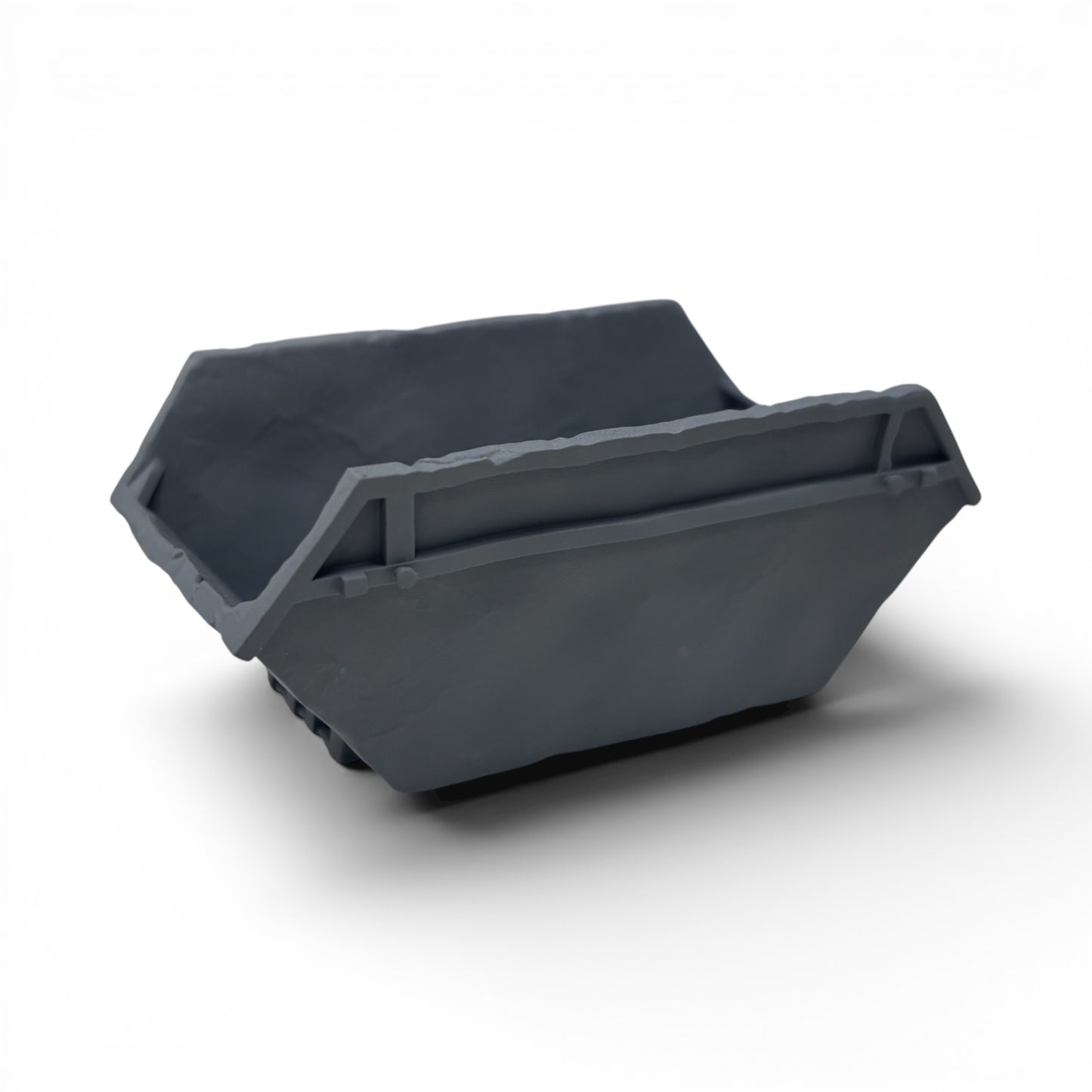 Dented Stackable Skips - Unpainted - OO Gauge