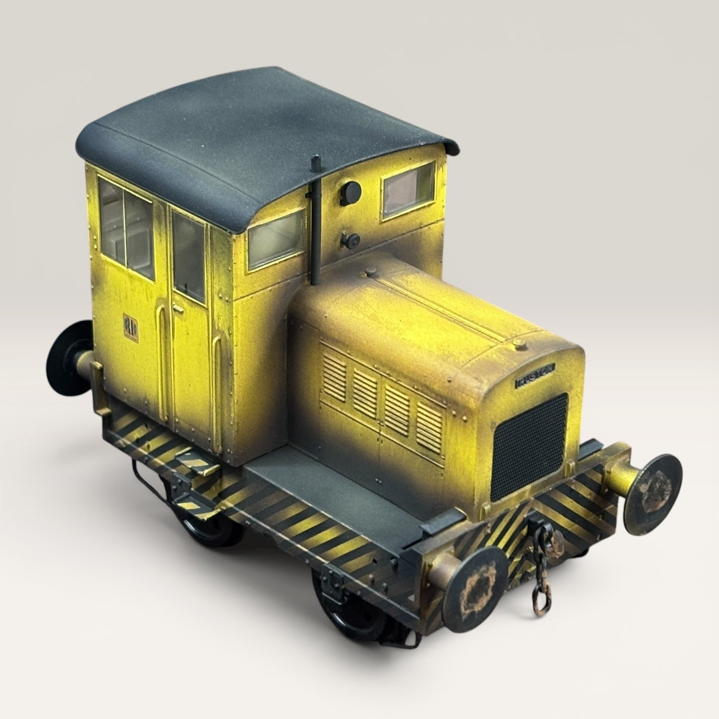 Heljan Ruston 48DS - Industrial - Custom Weathered - O Scale