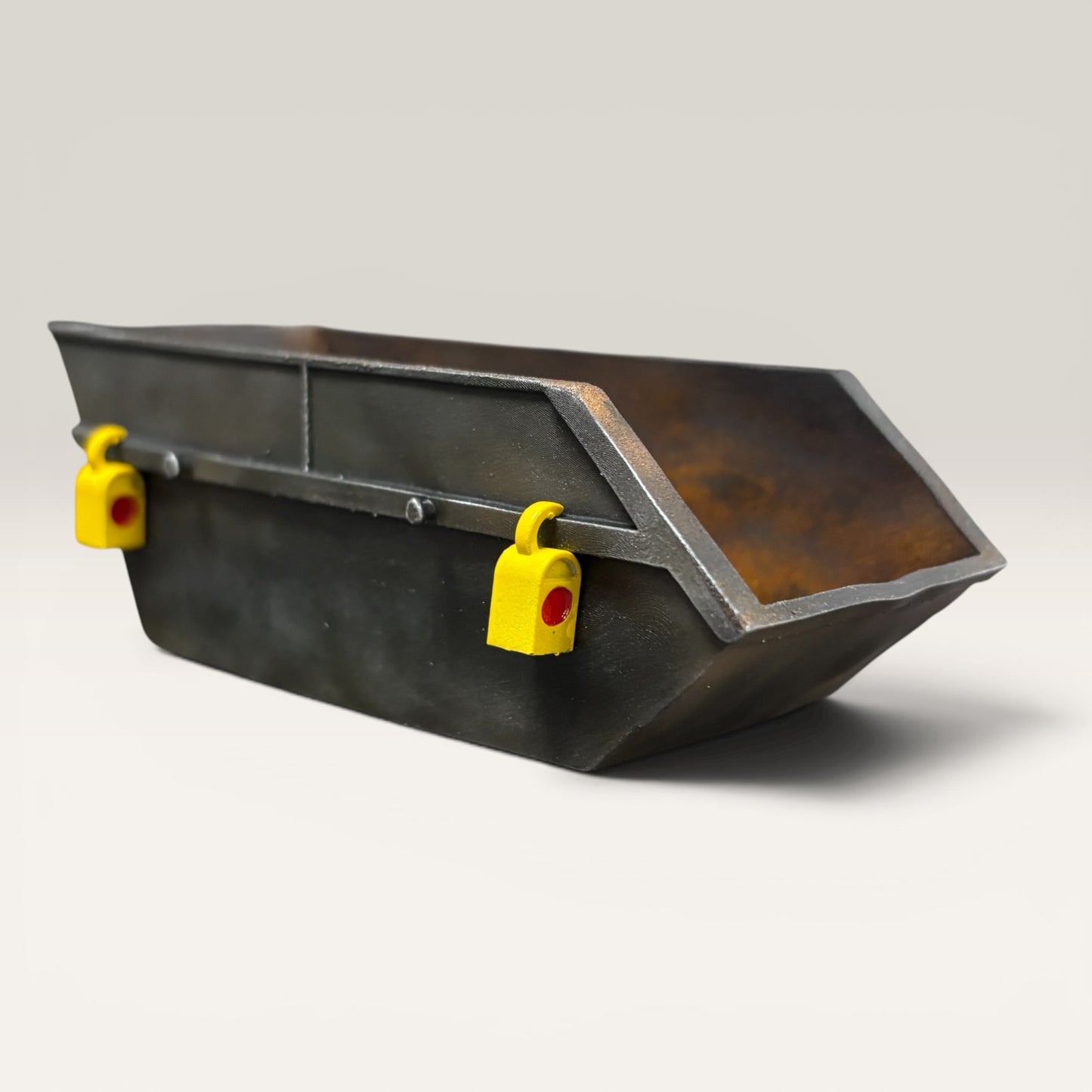 Vintage Era Skip - O Gauge