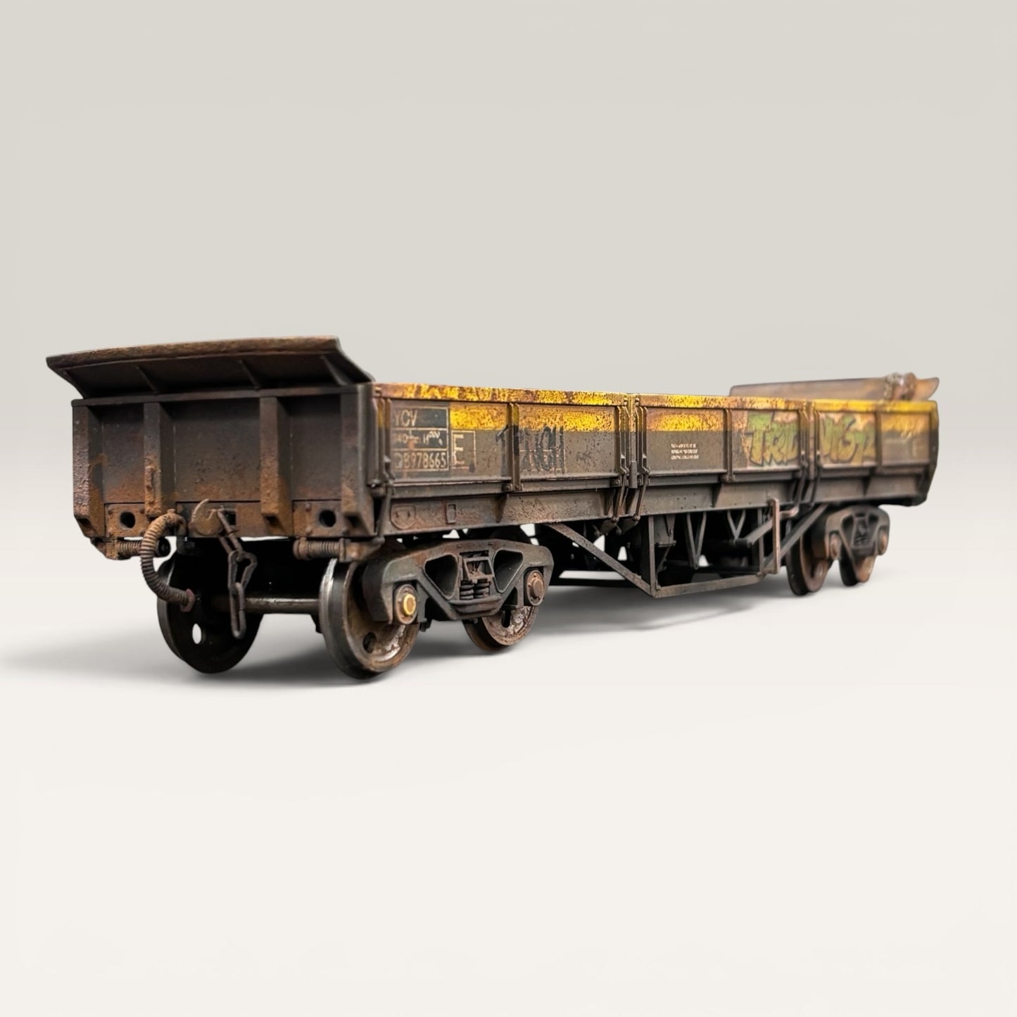 Dapol YCV Turbot Wagon Engineers Dutch - Vandalised & Heavily Weathered (B-Stock)
