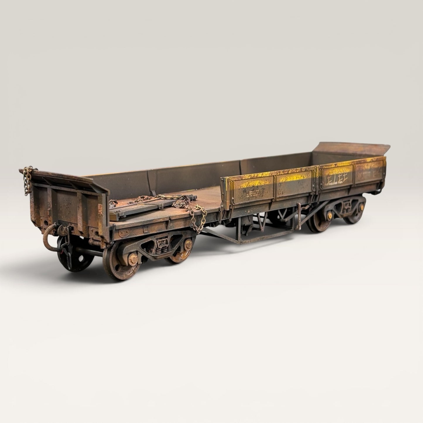 Dapol YCV Turbot Wagon Engineers Dutch - Vandalised & Heavily Weathered (B-Stock)