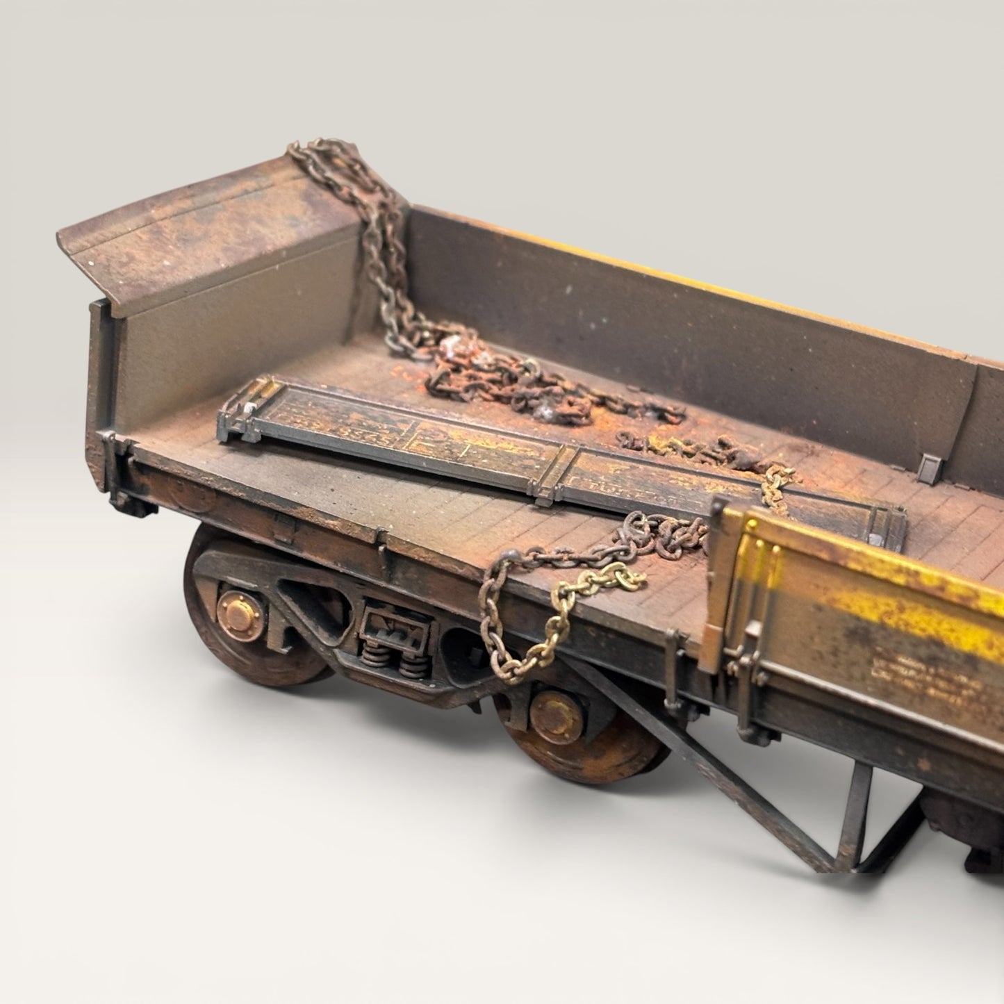 Dapol YCV Turbot Wagon Engineers Dutch - Vandalised & Heavily Weathered (B-Stock)