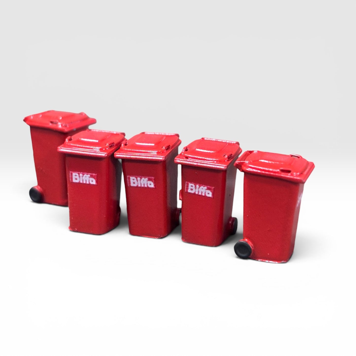 Wheelie Bins - Red Biffa - O Gauge