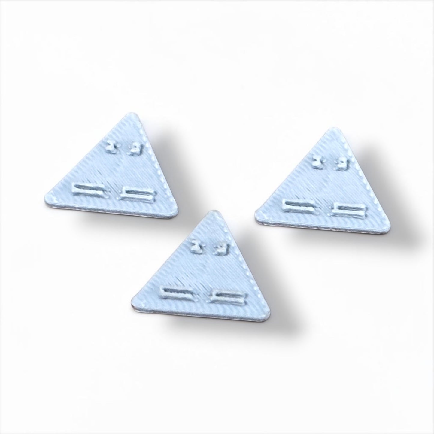 'Give Way' Triangular Road Sign - OO Gauge
