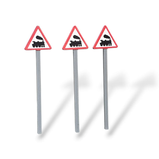 'Level Crossing without Barrier' Triangular Road Sign - OO Gauge