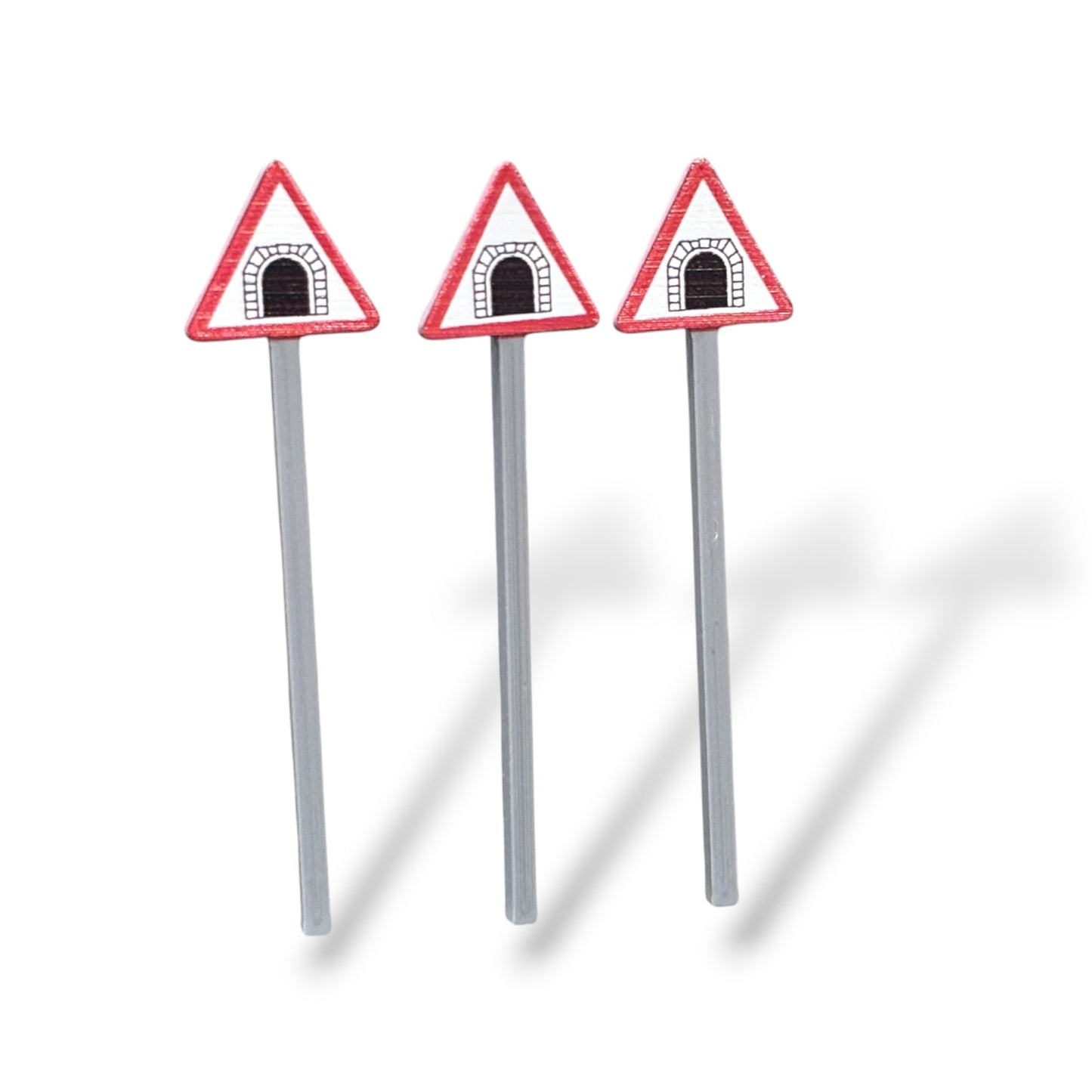 'Tunnel Ahead' Triangular Road Sign - OO Gauge