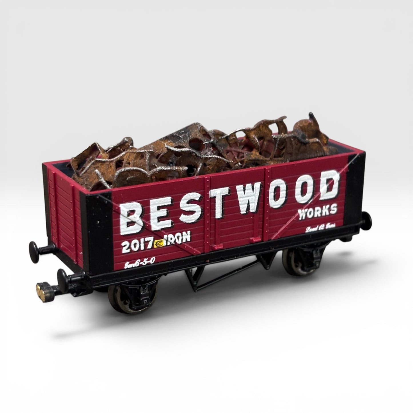 Rusty Scrap Metal Wagon Load - TT:120