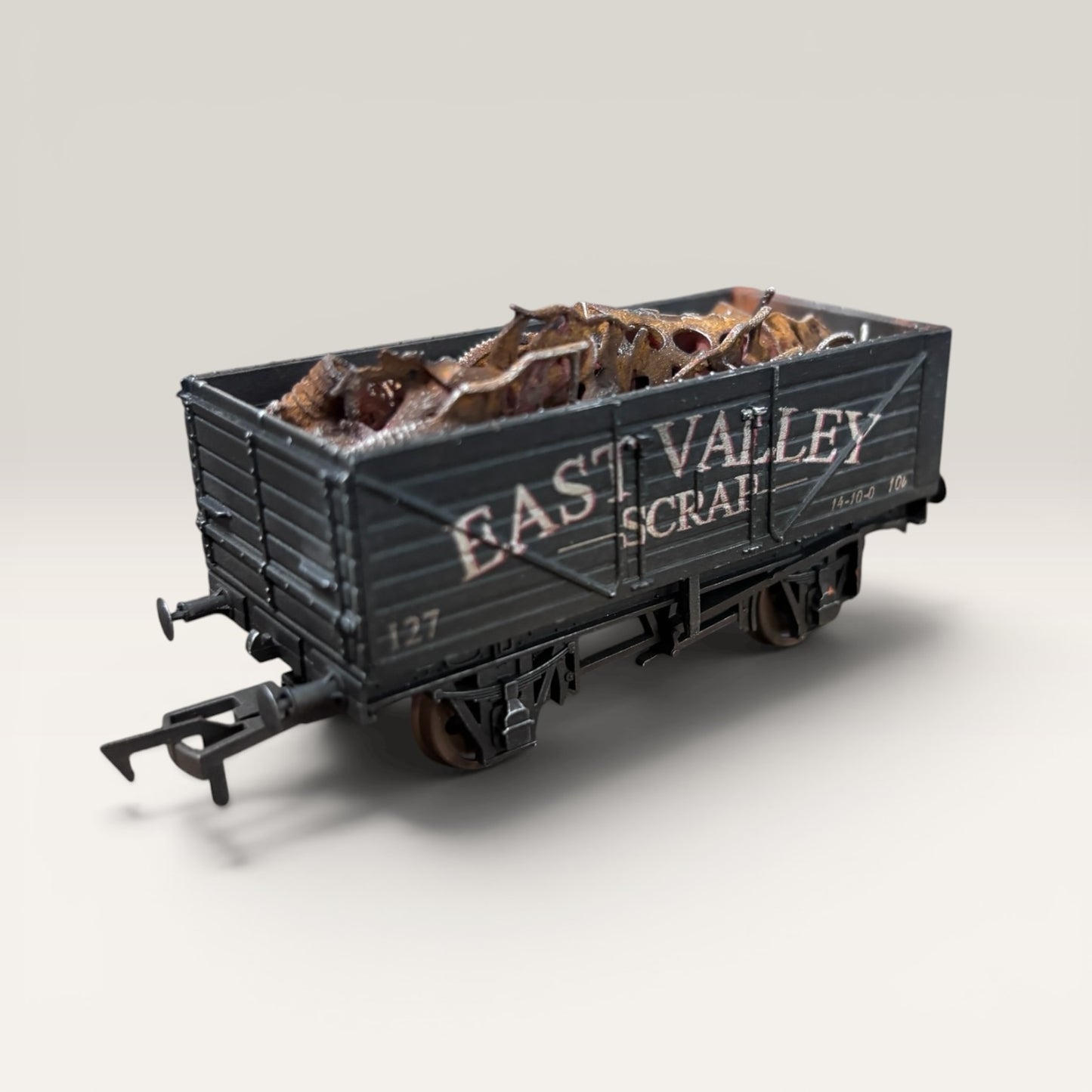 Rusty Scrap Metal Wagon Load - OO Gauge