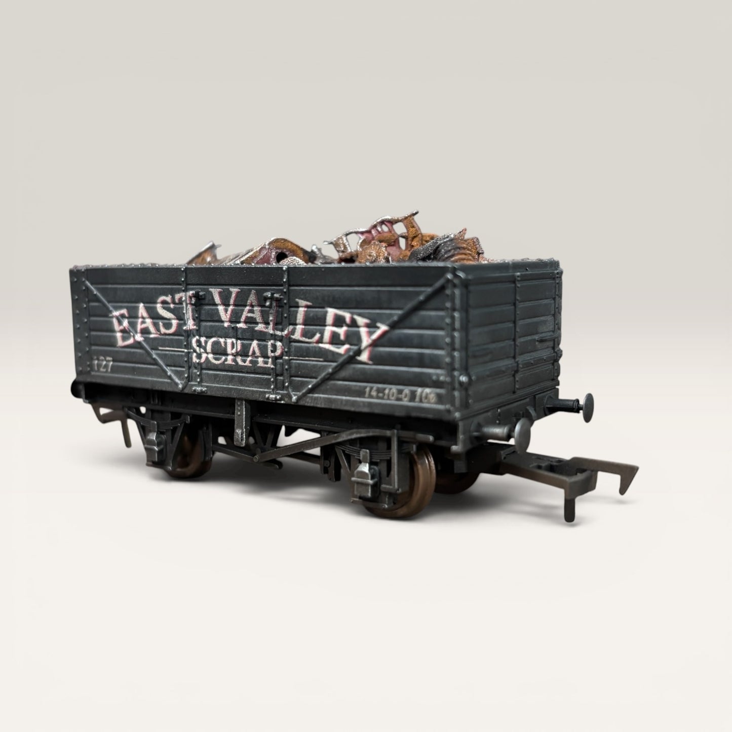 Rusty Scrap Metal Wagon Load - OO Gauge