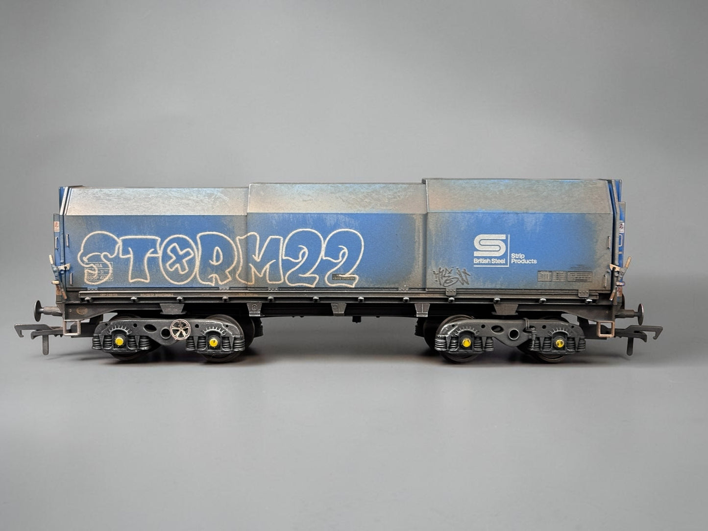 Accurascale JSA British Steel Coil Carriers - Vandalised and Weathered