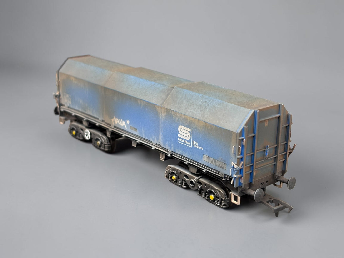 Accurascale JSA British Steel Coil Carriers - Vandalised and Weathered