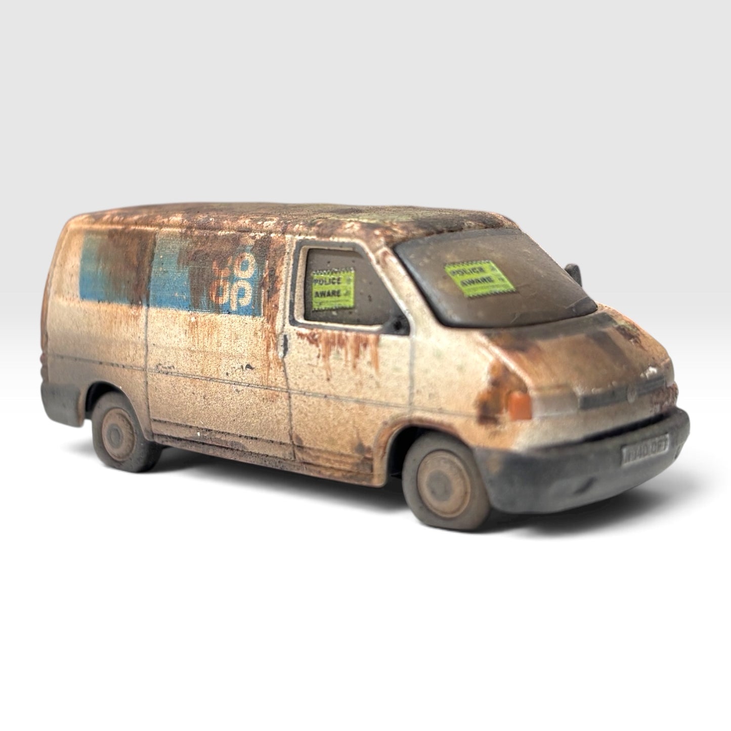 Oxford Diecast VW Transporter T4 - Abandoned Coop Delivery Van - 1:76