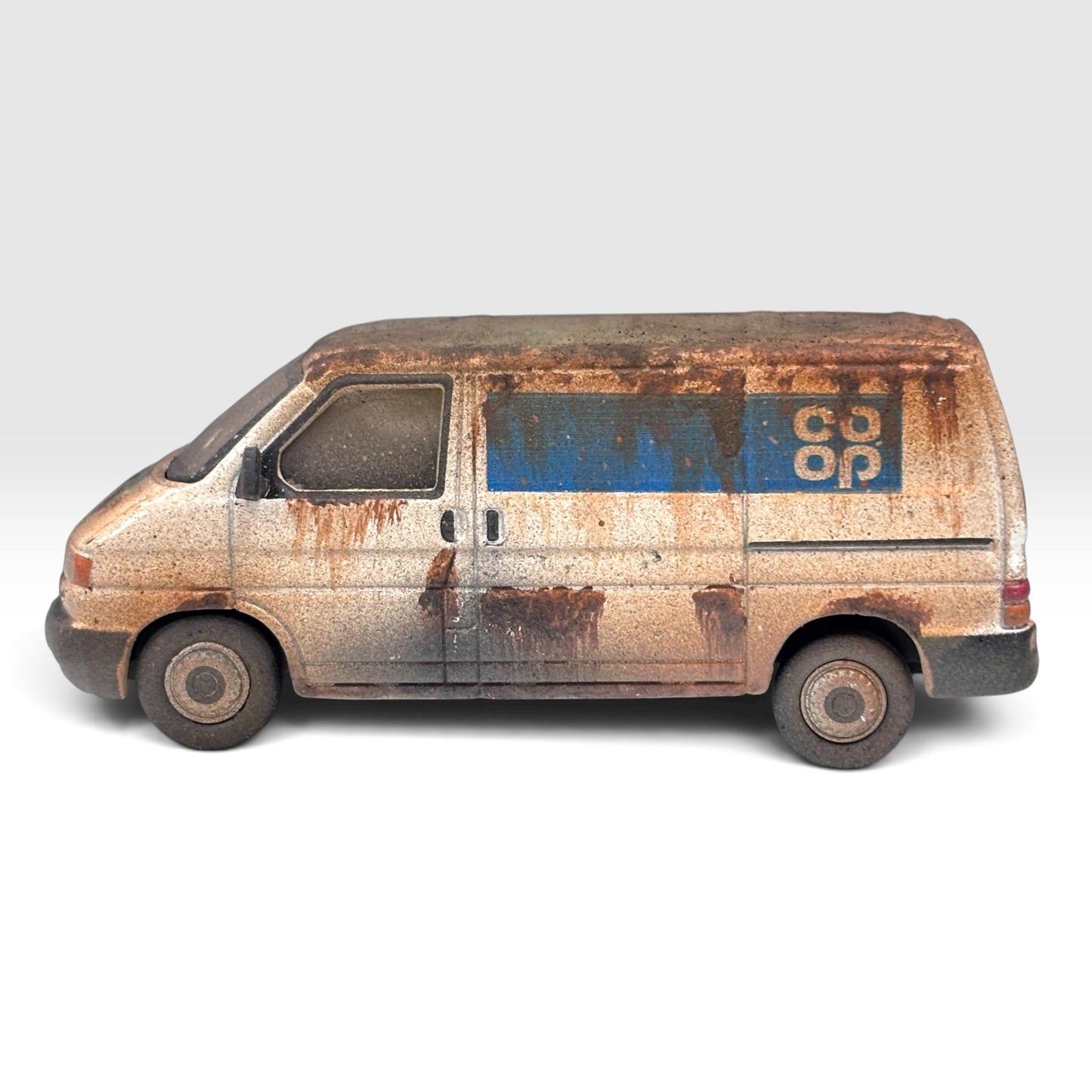 Oxford Diecast VW Transporter T4 - Abandoned Coop Delivery Van - 1:76