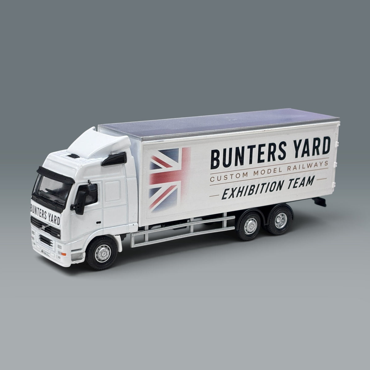 Oxford Diecast White Volvo FH Box Lorry - 1:76 - 76VOL01BL
