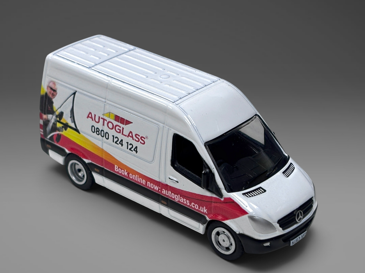 Oxford Diecast Mercedes Sprinter Van - Autoglass - 1:76