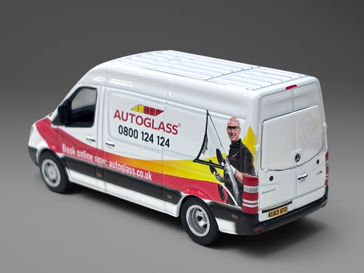 Oxford Diecast Mercedes Sprinter Van - Autoglass - 1:76