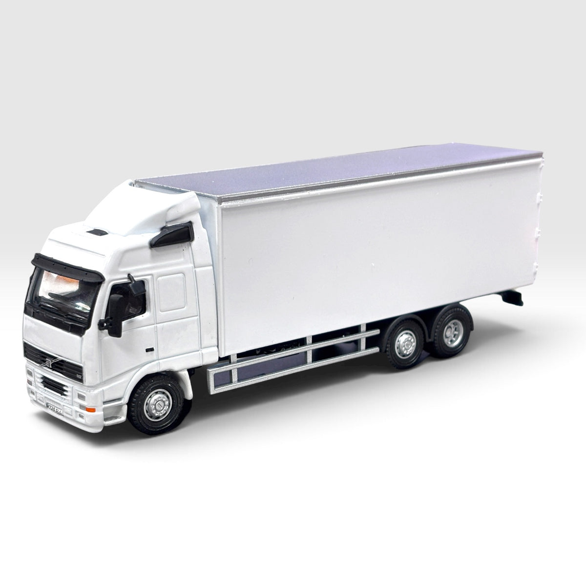 Oxford Diecast White Volvo FH Box Lorry - 1:76 - 76VOL01BL