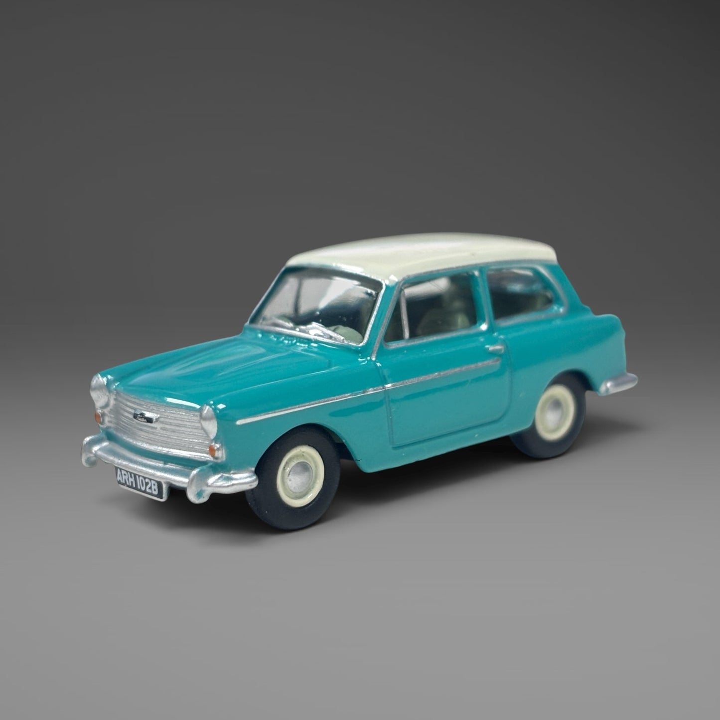 Oxford Diecast Austin A40 MkII Fern Green/Snowberry White - 1:76