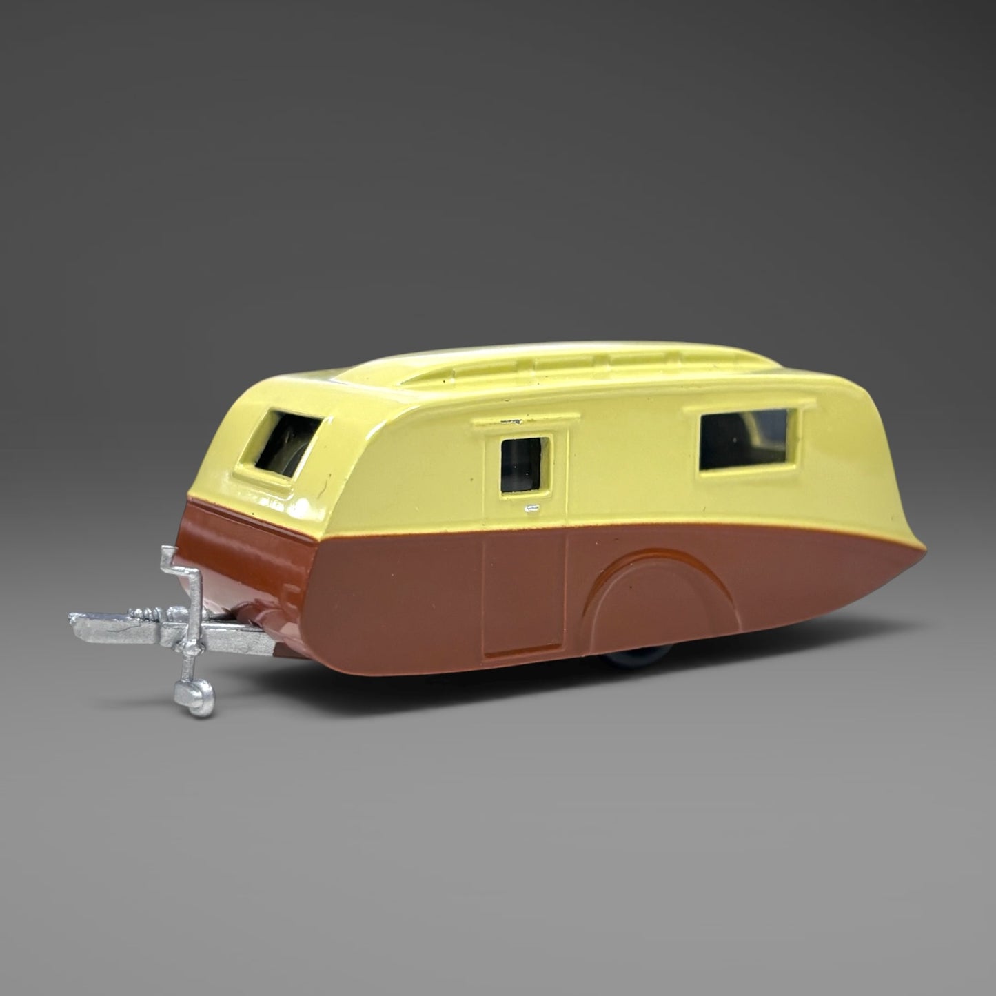 Oxford Diecast Caravan Cream -Brown - 1:76 Scale