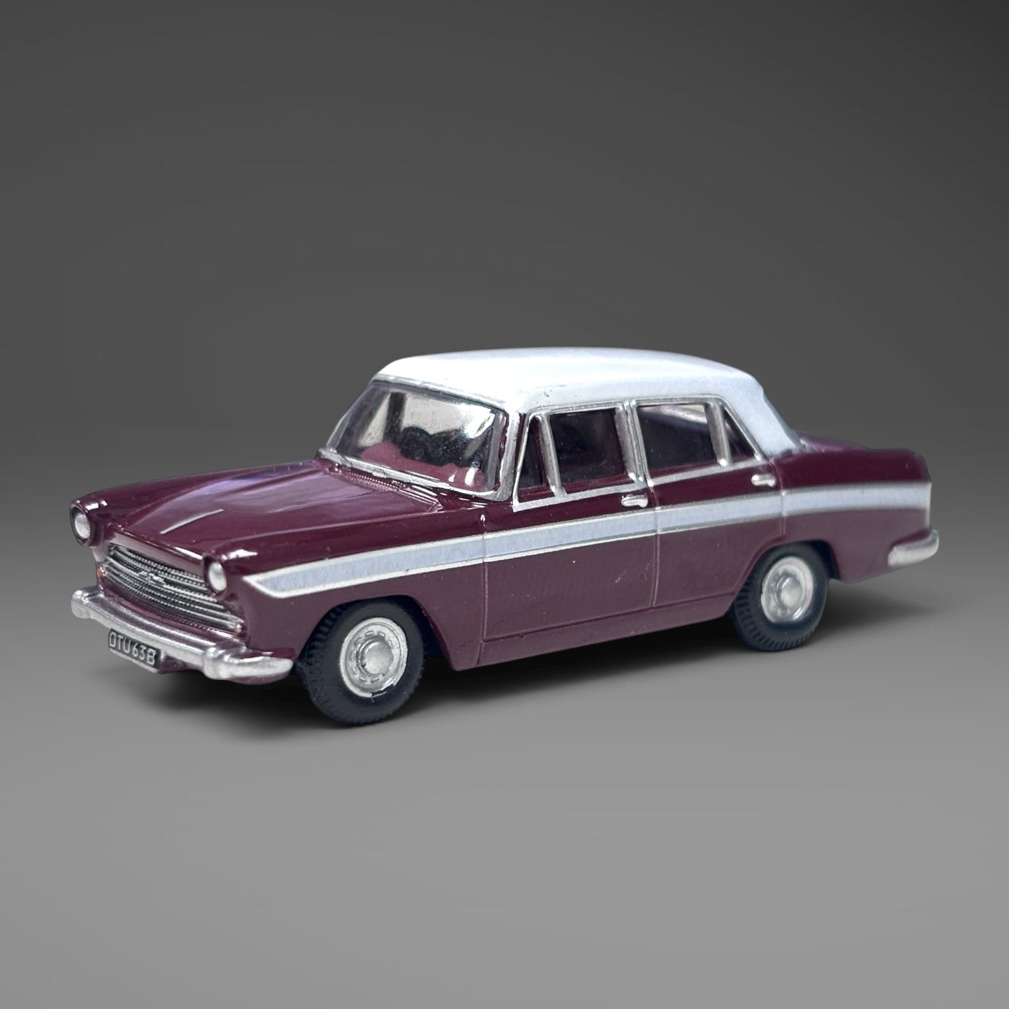 Oxford Diecast Austin Cambridge A60 Farina Maroon - 1:76 Scale
