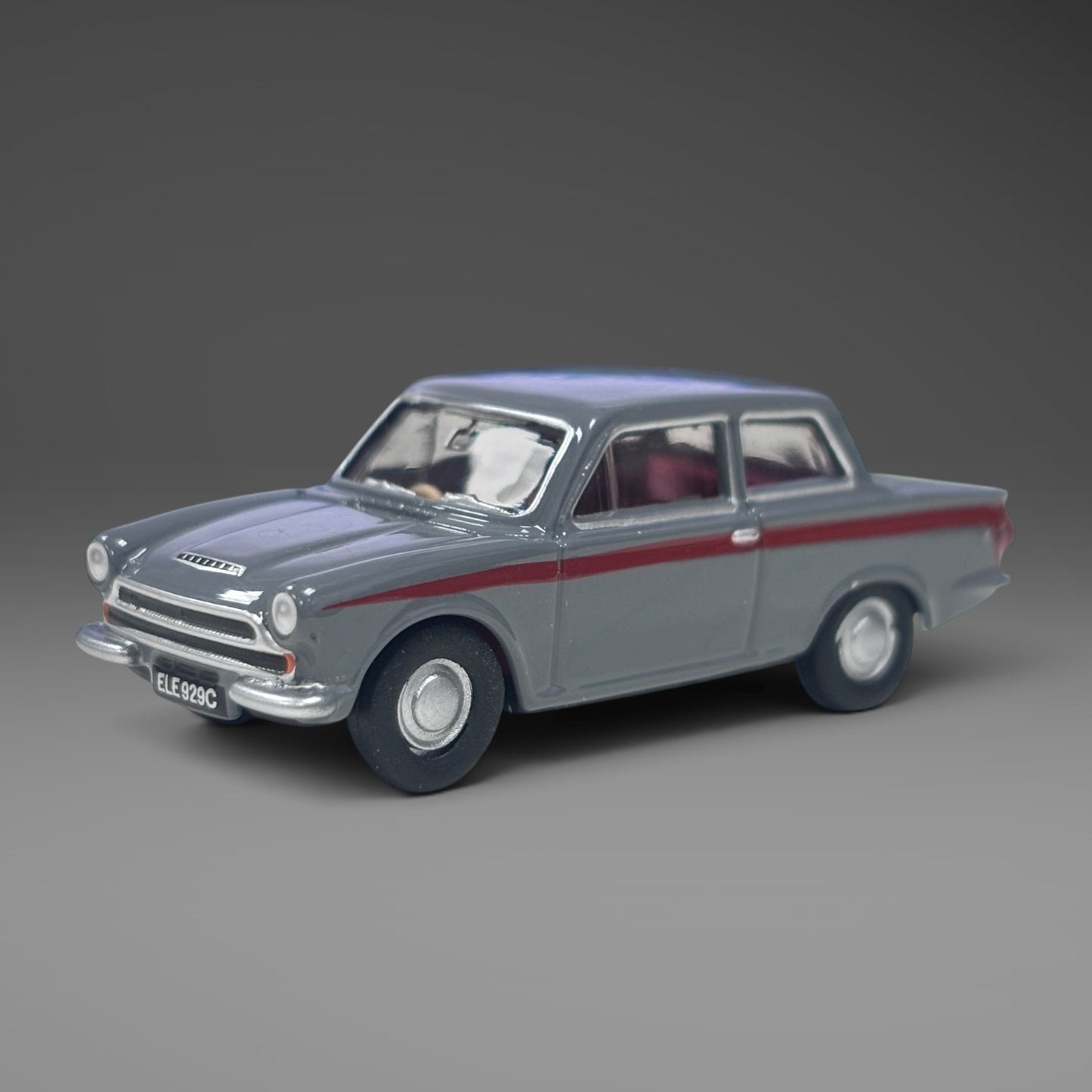 Oxford Diecast Ford Cortina MKI Lombard Grey/Red - 1:76 Scale