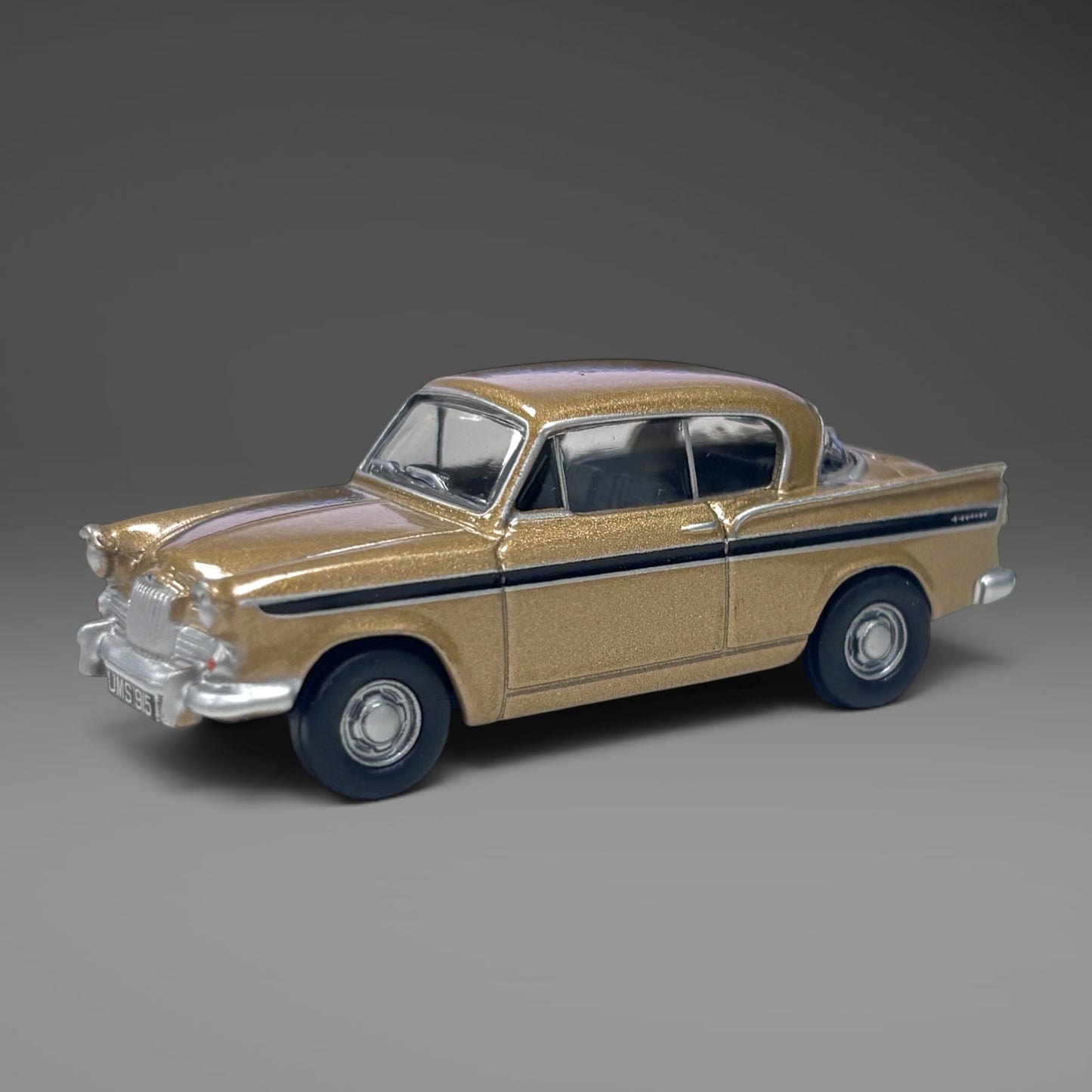 Oxford Diecast Autumn Gold/Black Rapier MkIII - 1:76 Scale