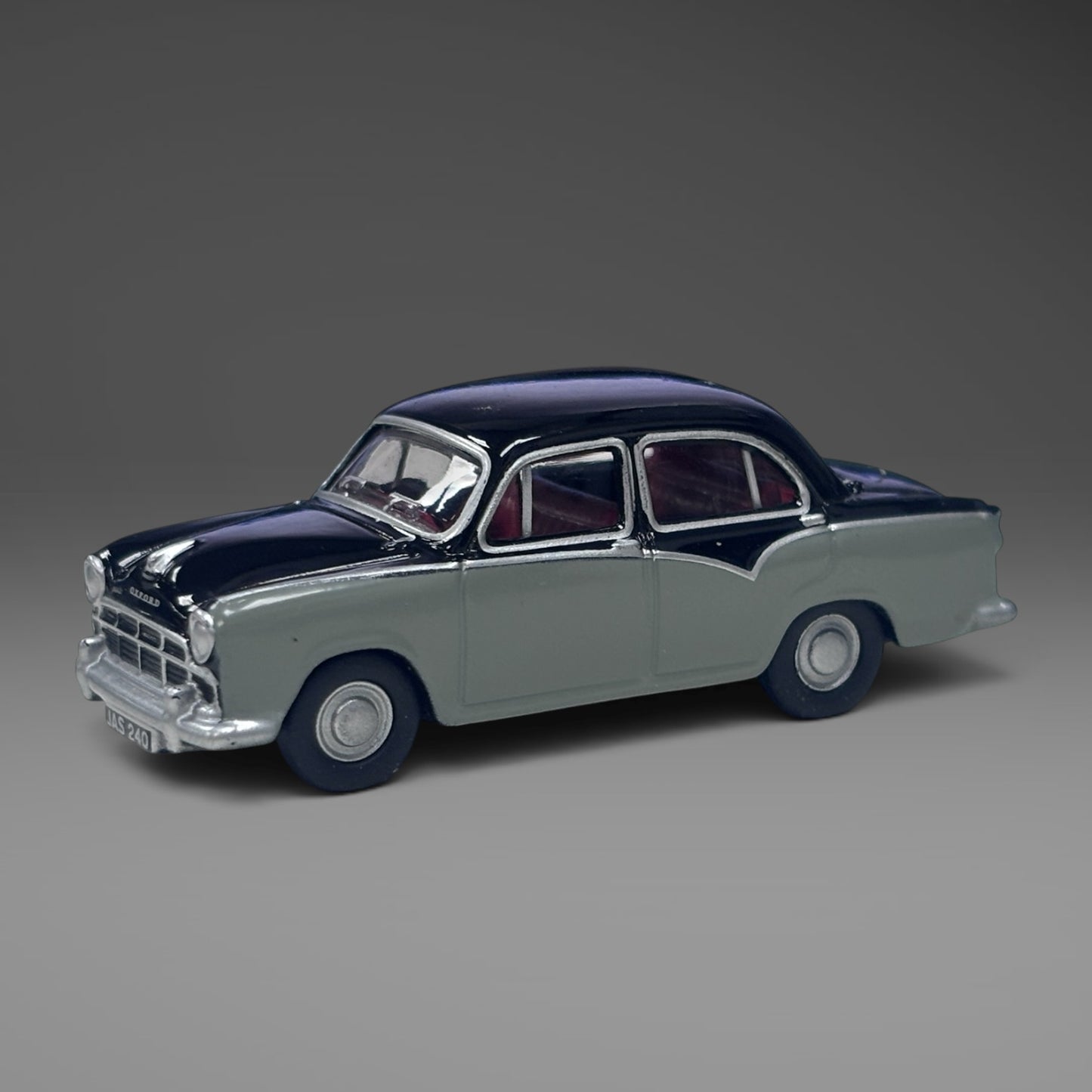 Oxford Diecast Morris Oxford III Black/Grey - 1:76 Scale