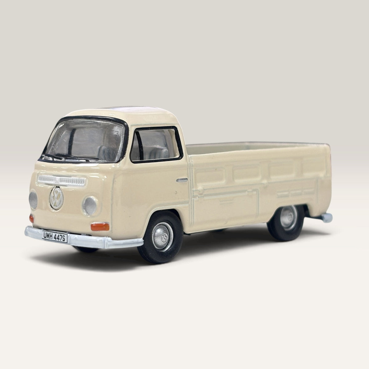 Oxford Diecast VW T2 Bay Window Pick Up Dakota Beige - 1:76 -  76VW034