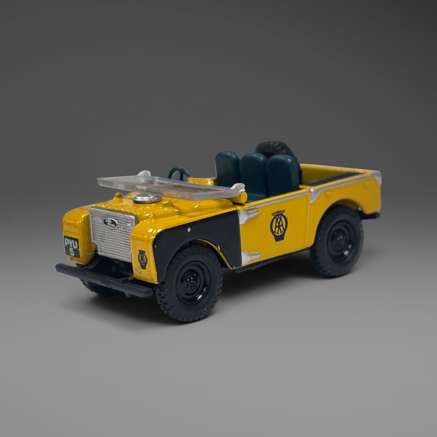 Oxford Diecast Motorcycle and Sidecar AA - 1:76 Scale