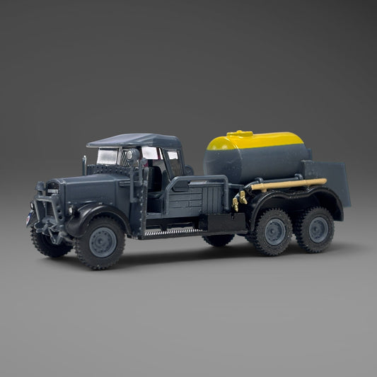 Oxford Diecast Ford WOT 1 Crash Tender RAF Bomber Command - 1:76 Scale